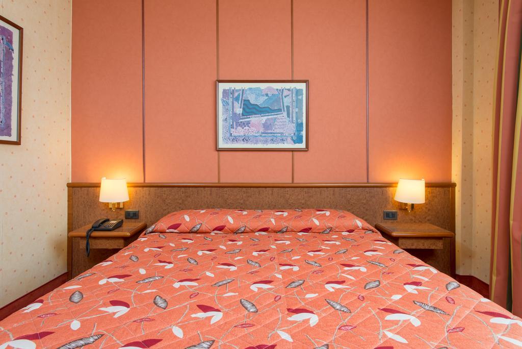 Meditur Hotel פומזיה מראה חיצוני תמונה