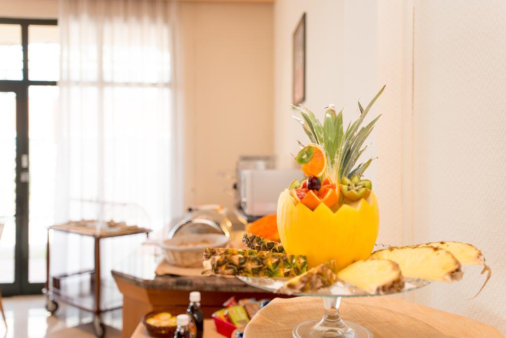 Meditur Hotel פומזיה מראה חיצוני תמונה