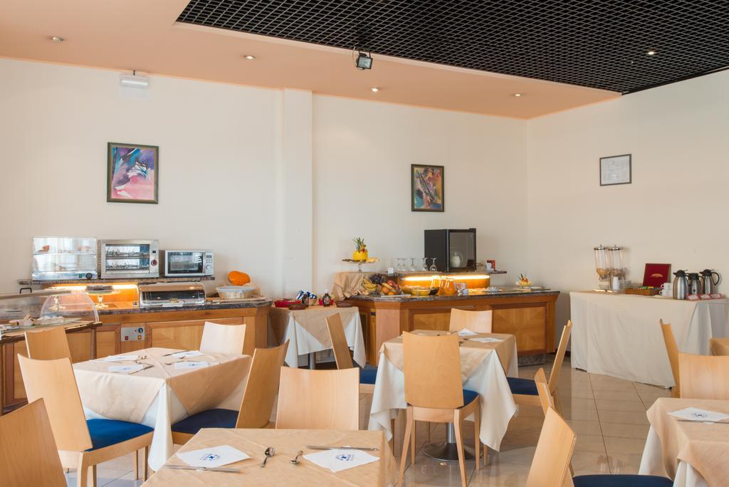Meditur Hotel פומזיה מראה חיצוני תמונה